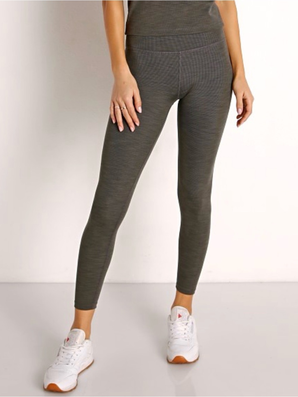 Beyond Yoga Heather Rib High Waisted Midi Legging Smoke Grey Large